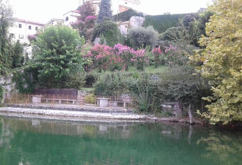 B&b In Riva Al Lago