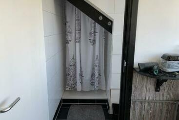 تختخواب و صبحانه Bed&breakfast Jonker