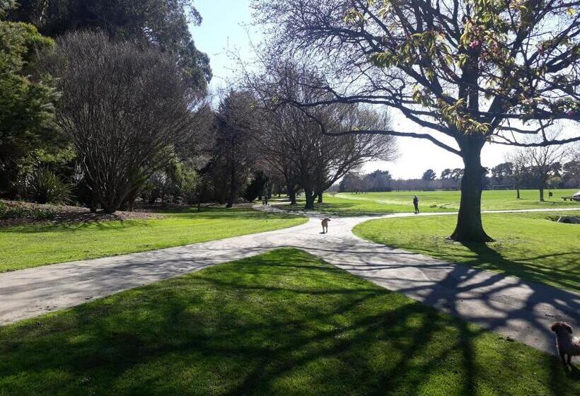 민박 Hidden Gem In Oaklands