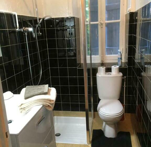 مبيت وإفطار La Maison Des Pères