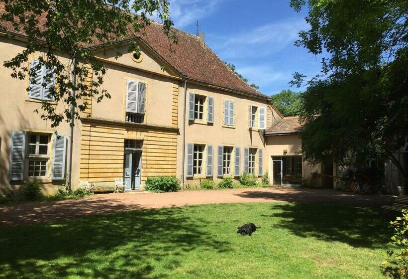 مبيت وإفطار La Maison Des Pères