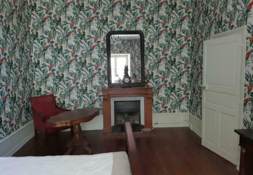 مبيت وإفطار La Maison Des Pères