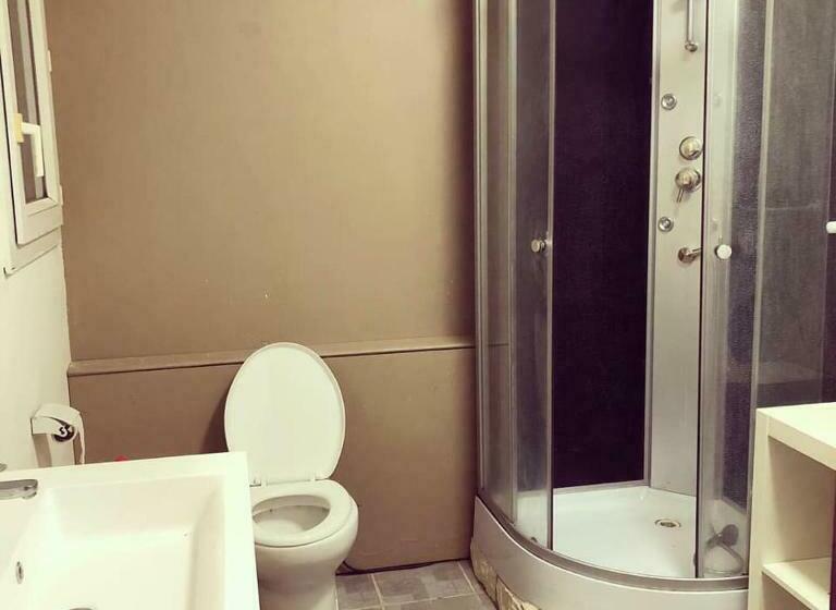 ベッドアンドブレックファースト La Romance