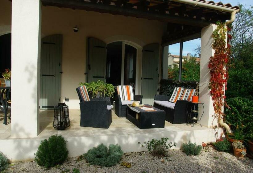 Bed and Breakfast Les Coronilles