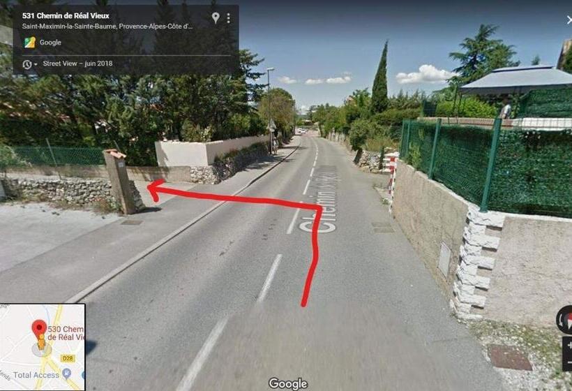 Bed and Breakfast Les Coronilles