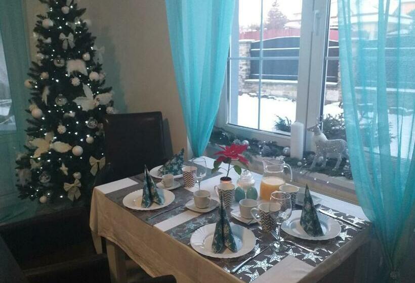 تختخواب و صبحانه Monato