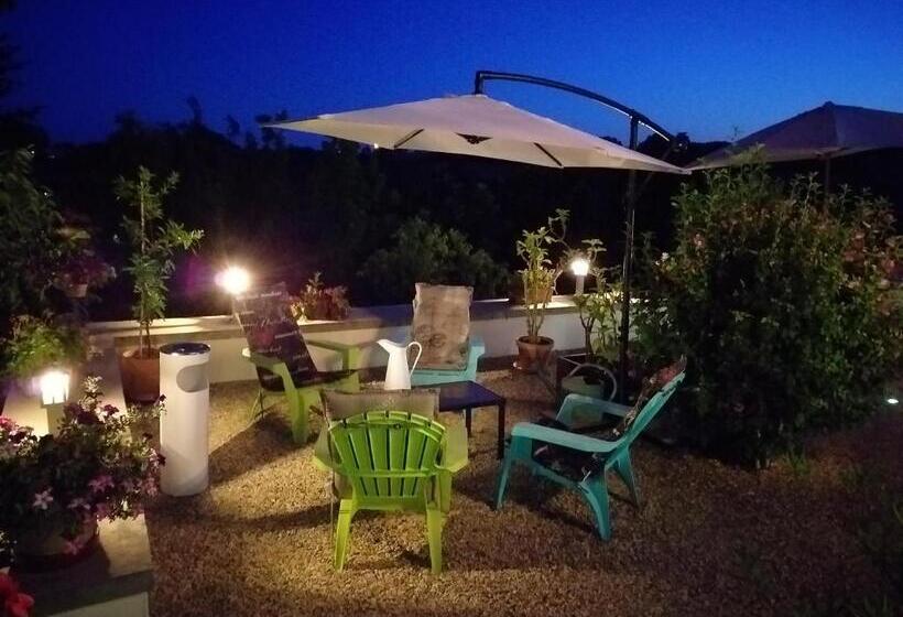 住宿加早餐 Montismaurelli