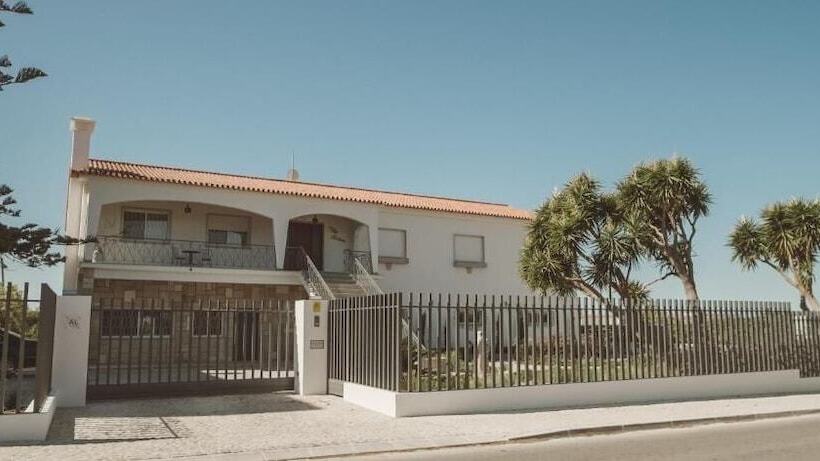 ベッドアンドブレックファースト Vila Milreu Guest House