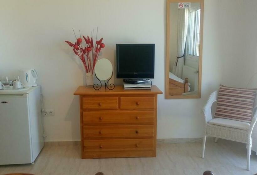 Casa Barranca Bed And Breakfast