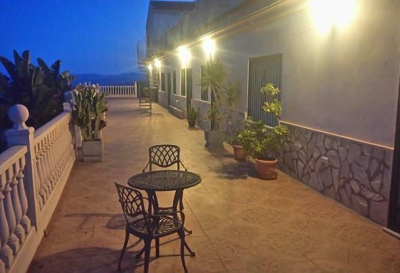 Casa Barranca Bed And Breakfast