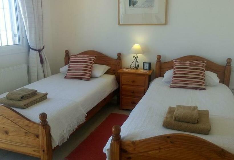 Casa Barranca Bed And Breakfast