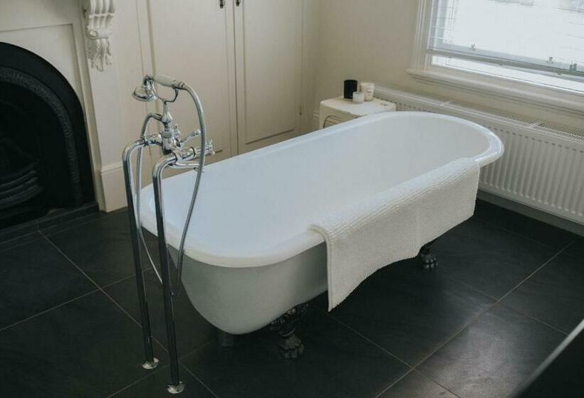 Dubuque Bed And Breakfast