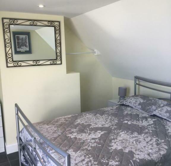 Folly Fields Farm B&b