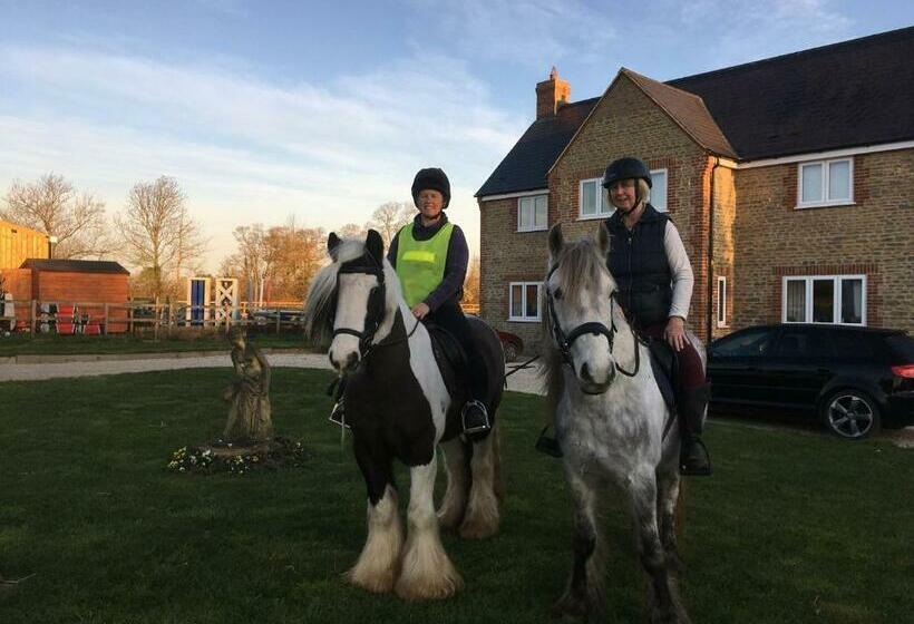 Folly Fields Farm B&b