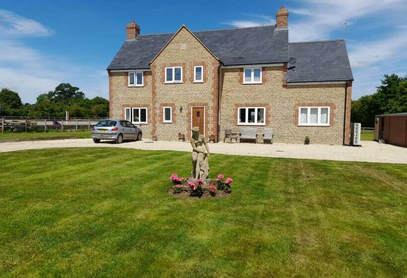 Folly Fields Farm B&b