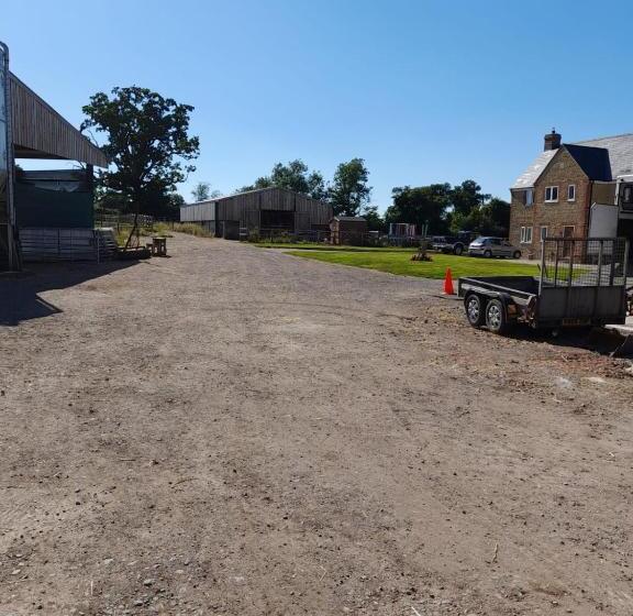 Folly Fields Farm B&b