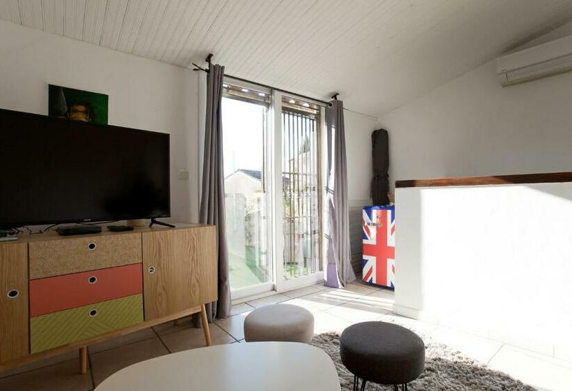 Gîte Urbain Les Jardins De La Meyne