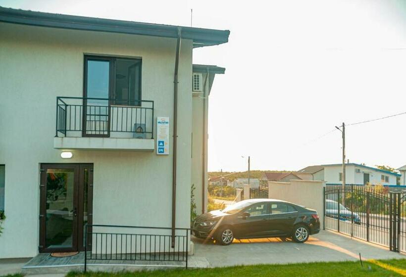 בית מלון כפרי Pensiunea Agroturistica Valentino