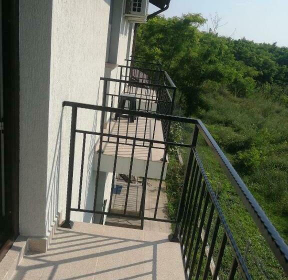 בית מלון כפרי Pensiunea Agroturistica Valentino