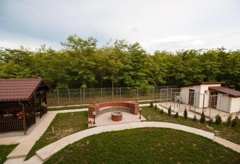 בית מלון כפרי Pensiunea Agroturistica Valentino