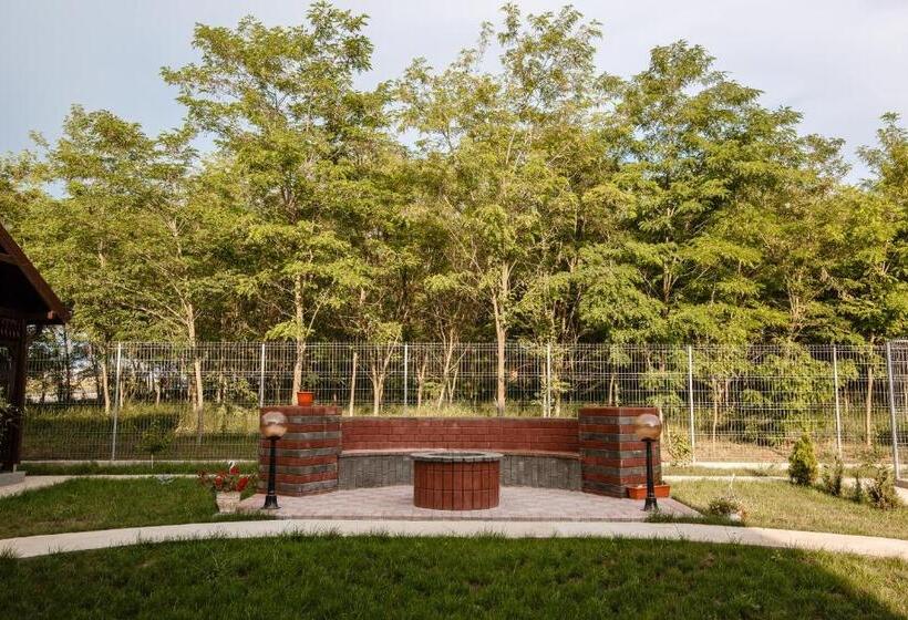 בית מלון כפרי Pensiunea Agroturistica Valentino