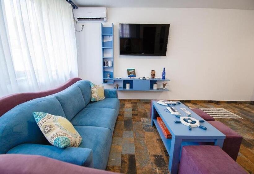 בית מלון כפרי Pensiunea Agroturistica Valentino