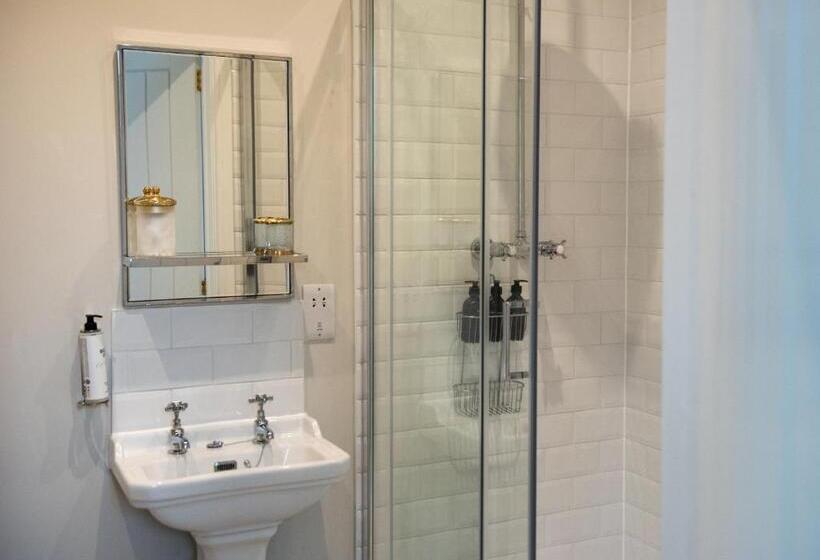 فندق The Cross Keys Sherborne