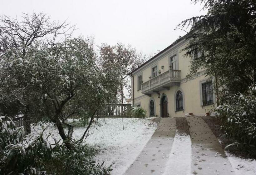 فندق Villa Wanda