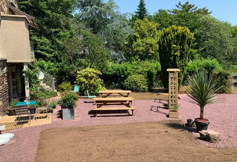 La Maison Des Légendes