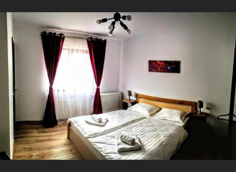 فندق على الطريق Zen