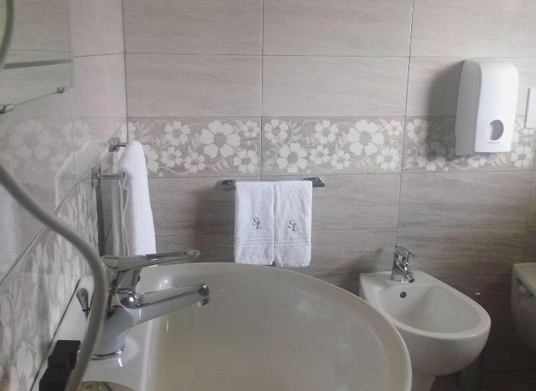 פנסיון Affittacamere Santa Lucia