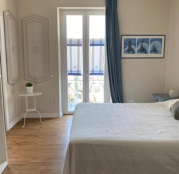 膳宿费 Affittacamere Via Roma 12