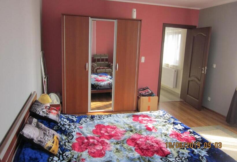 بنسيون Casa Anton