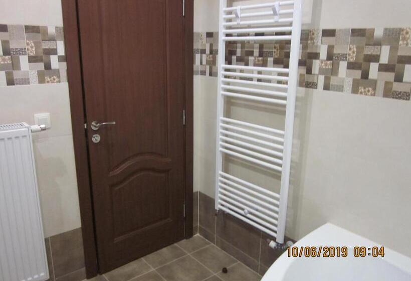 بنسيون Casa Anton