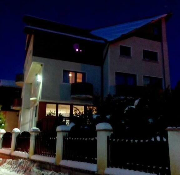 פנסיון Casa Soricelu