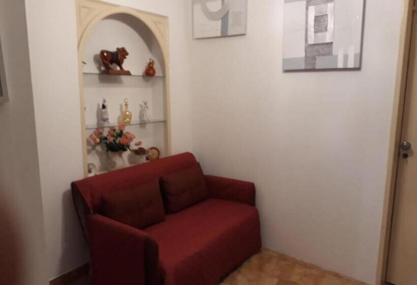 ペンション Family Home  Lisboa