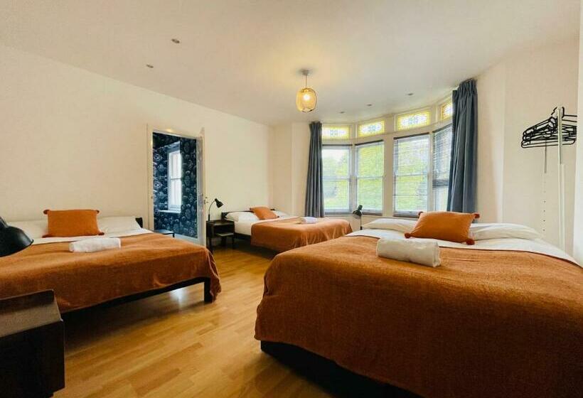 펜션 Fishponds Lodge