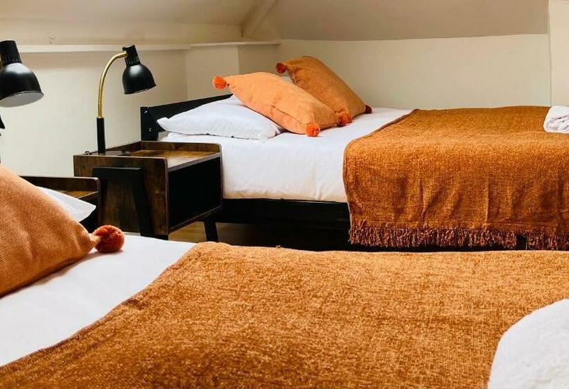 펜션 Fishponds Lodge