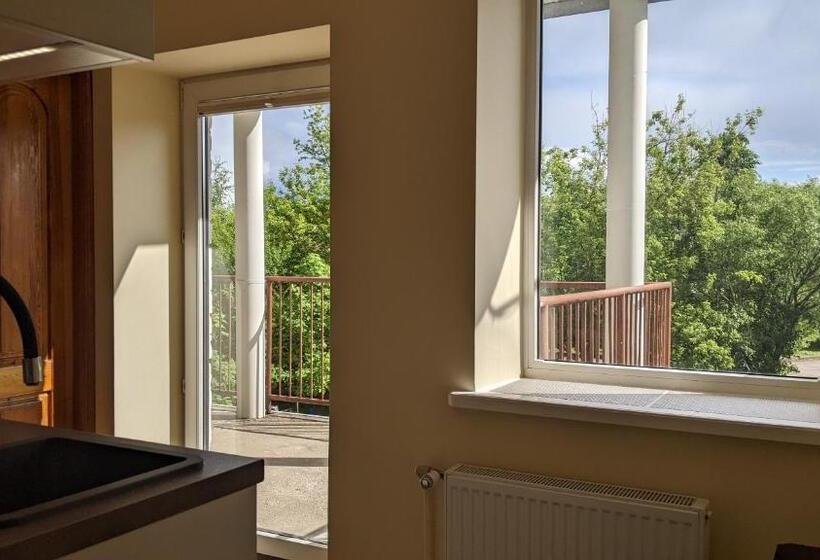 پانسیون Guest House Kamara