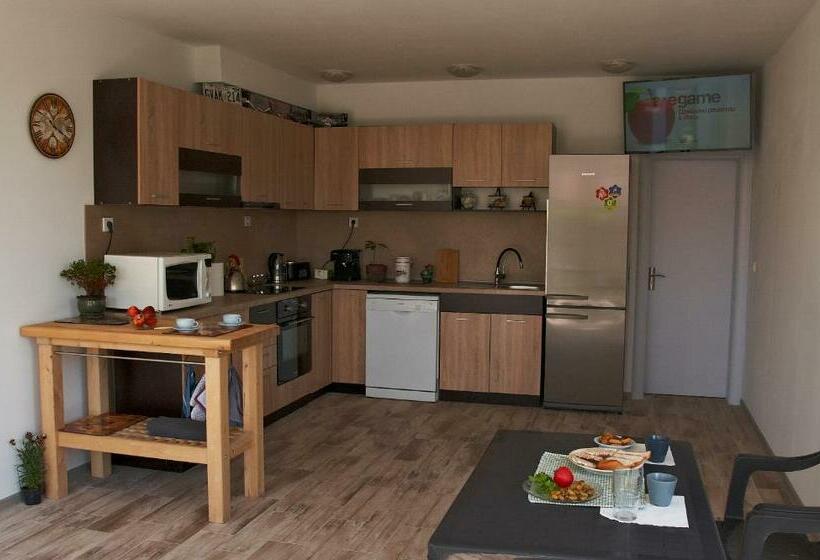 펜션 Karia Apartments