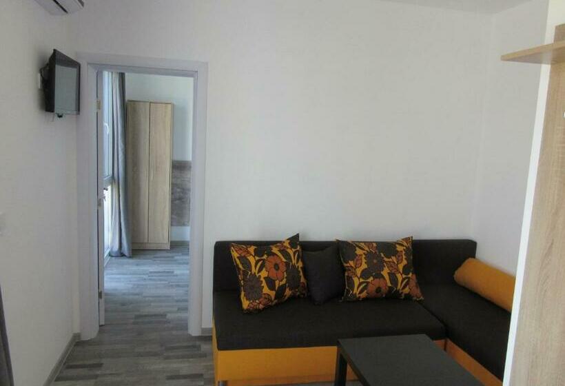 펜션 Karia Apartments