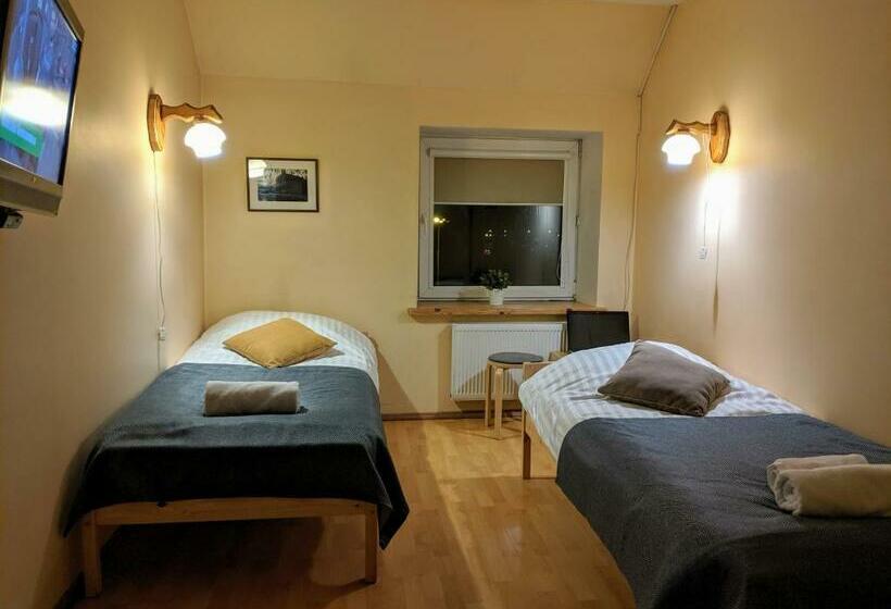 پانسیون Guest House Kamara