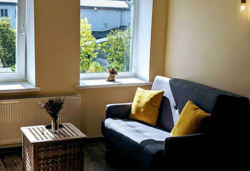 پانسیون Guest House Kamara