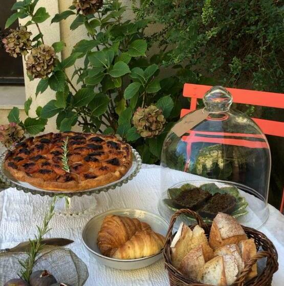 膳宿费 Le Colombier