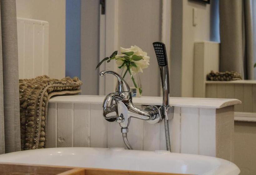 פנסיון Linkview House