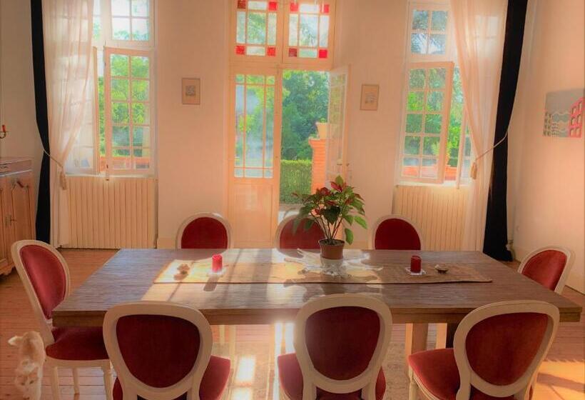 بنسيون Manoir De La Gravette