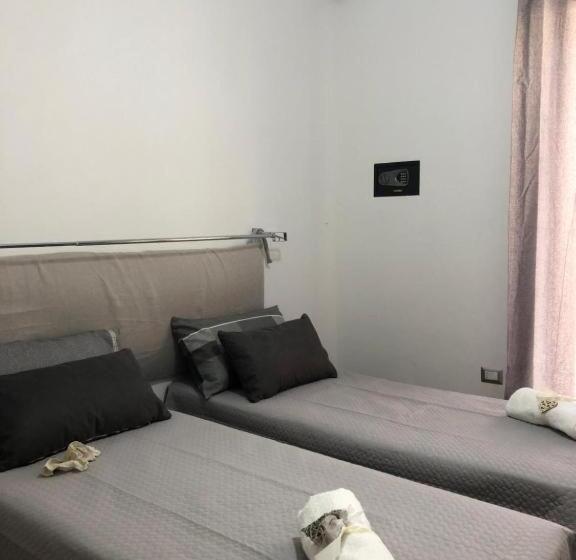 بنسيون Mare Nostrum