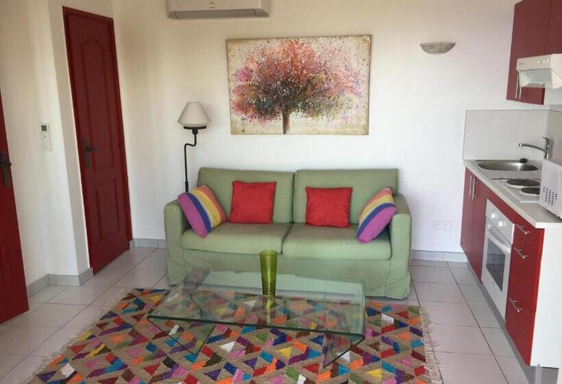 פנסיון Villa Goonie