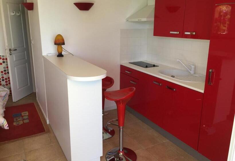 פנסיון Villa Goonie