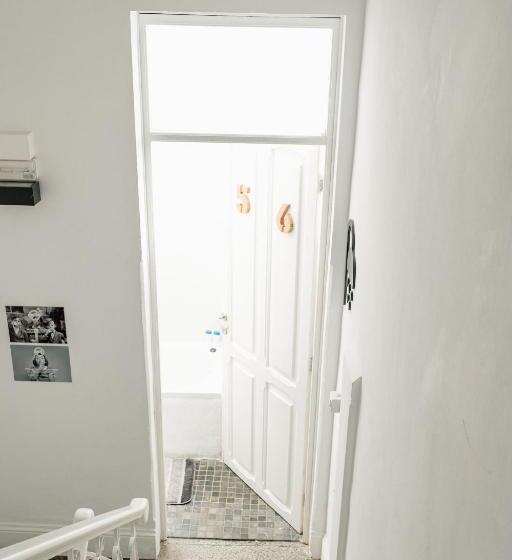 Общежитие Mapango Small Rooms